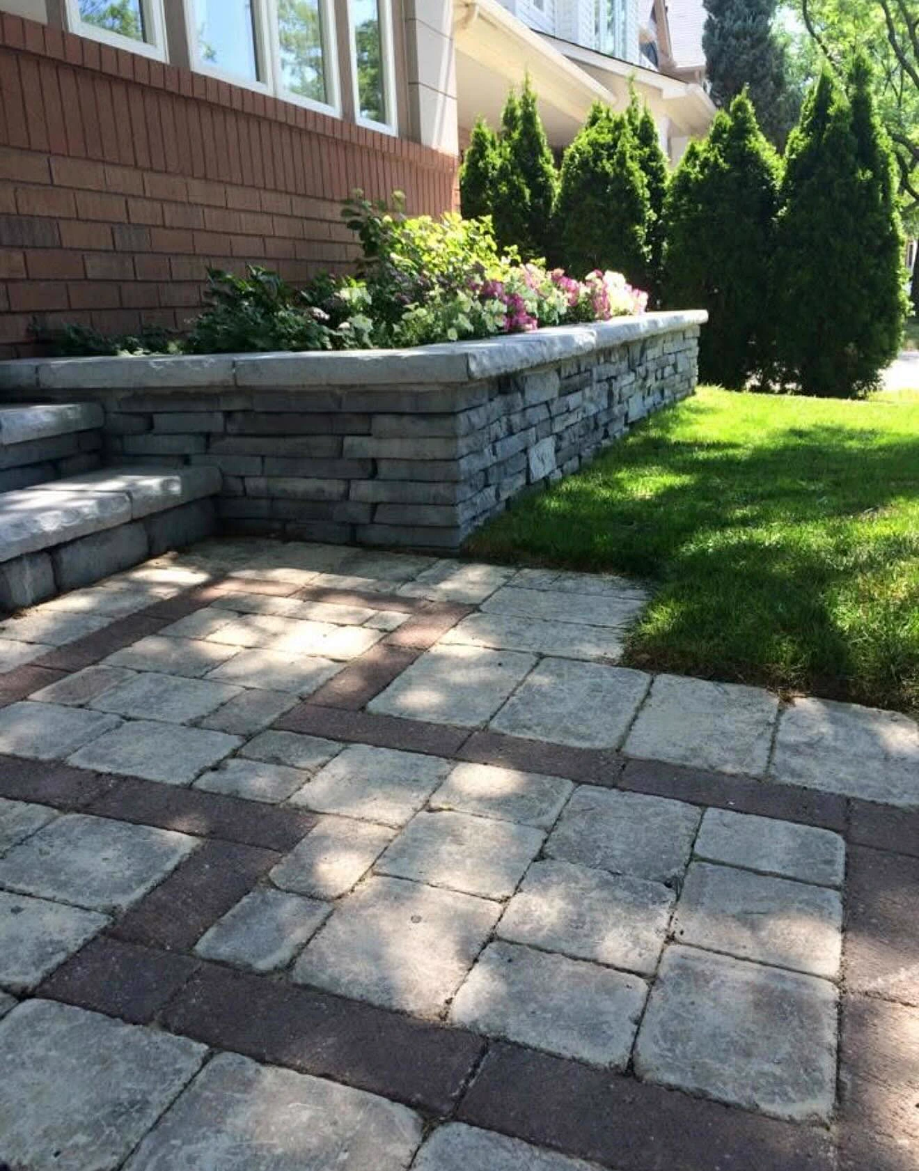 Clean landscape edging and yard finish